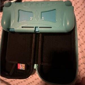Nintendo Switch (all blue)